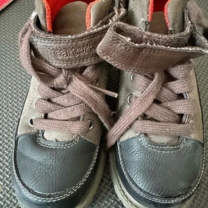 Carter’s Boys Boots NWOB size 12